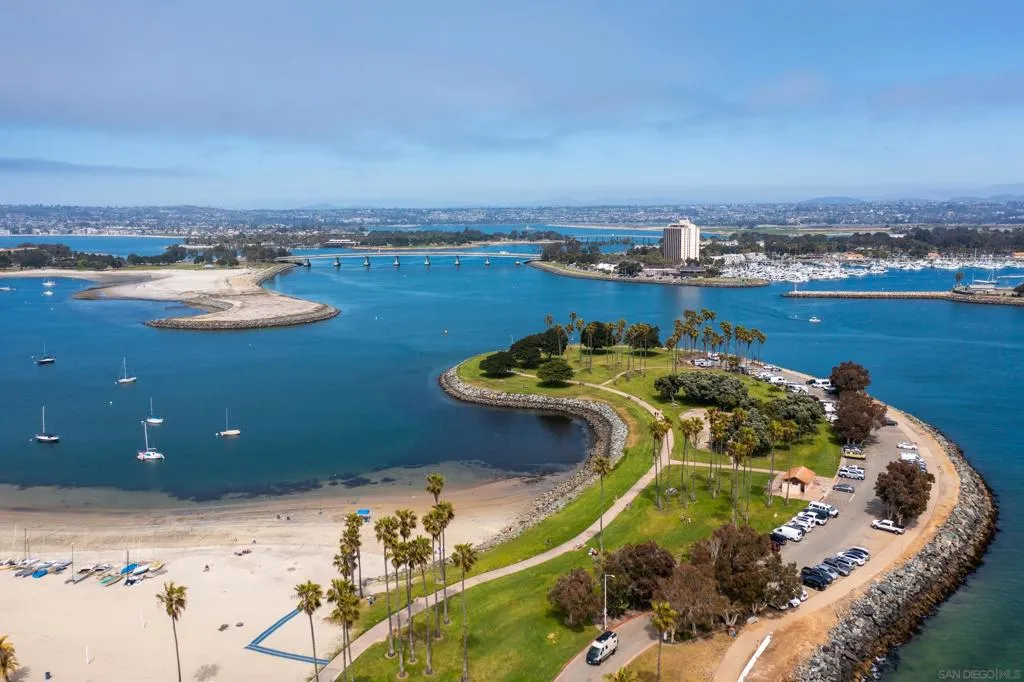 2617 Ocean Front Walk, San Diego, California 92109 home-pic-13